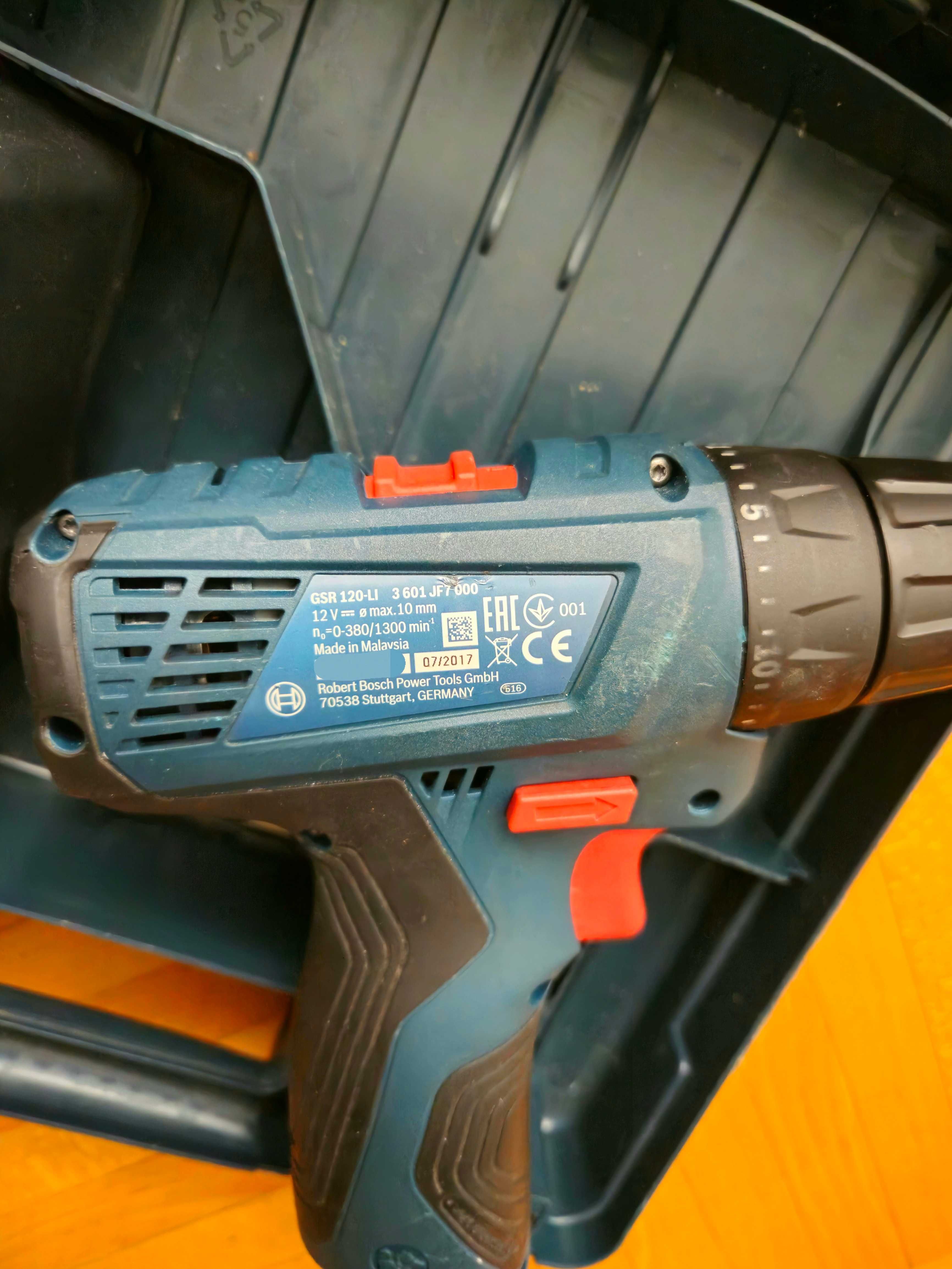 Винтоверт Bosch GSR 120 Li