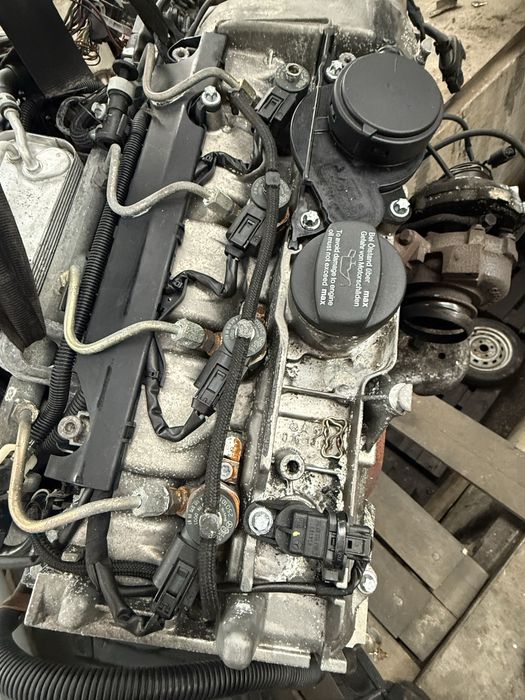 injector A6110700987 mercedes benz sprinter c class e class motor 2.2