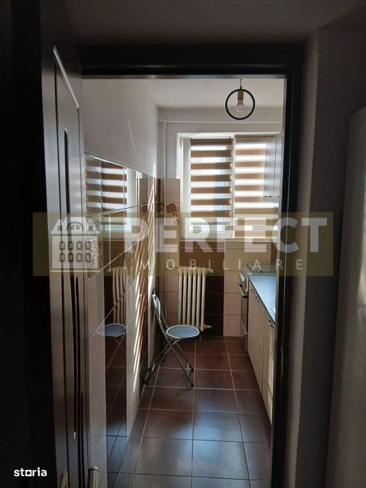 Apartament 2 camere RENOVAT COMPLET et.4/4 Pret 46000 euro-VEST