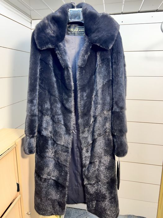 Новая норковая шуба цвет Ирис  Греция 46