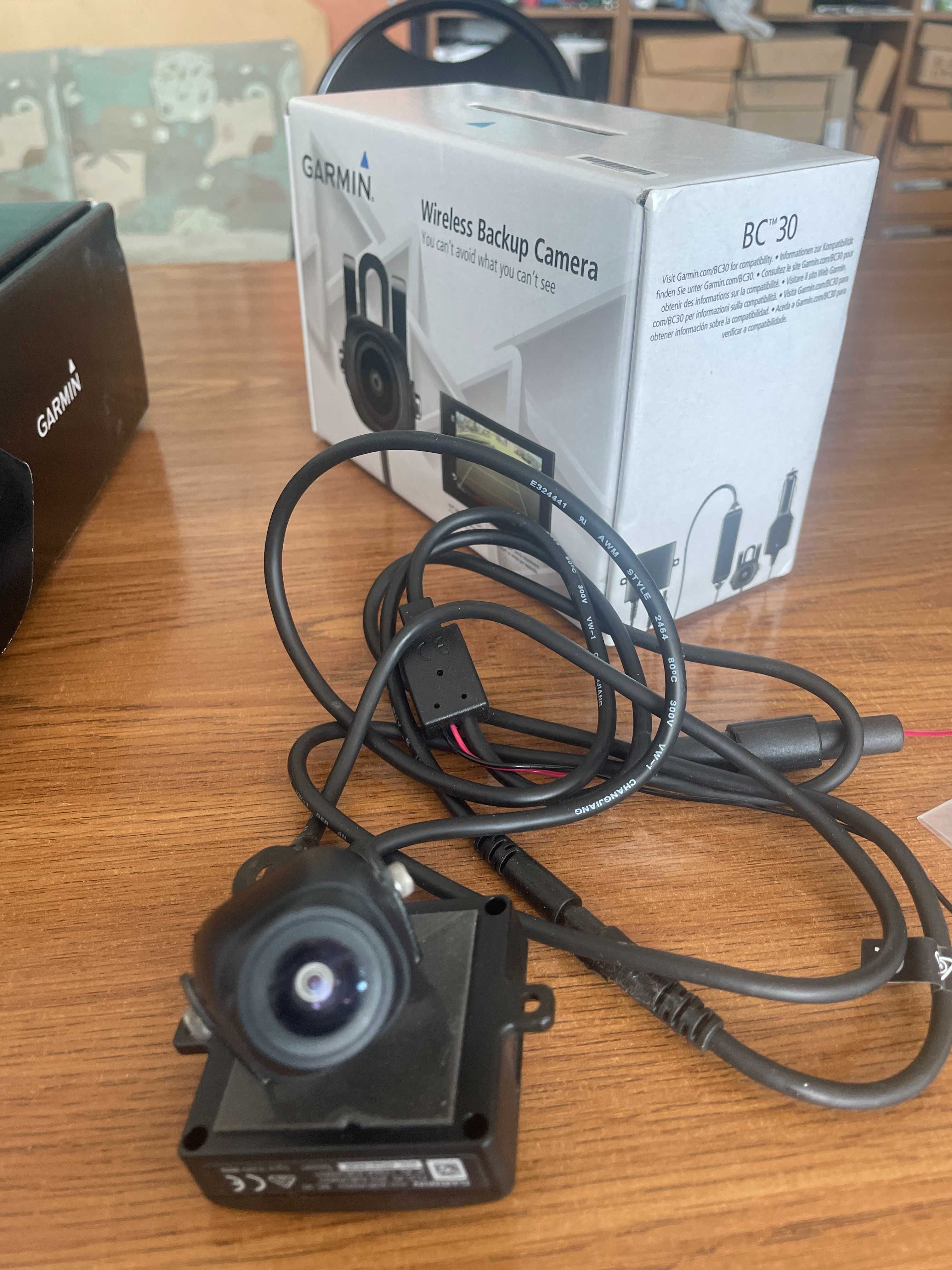 Garmin nüviCam ™ + Wireless Backup Camera