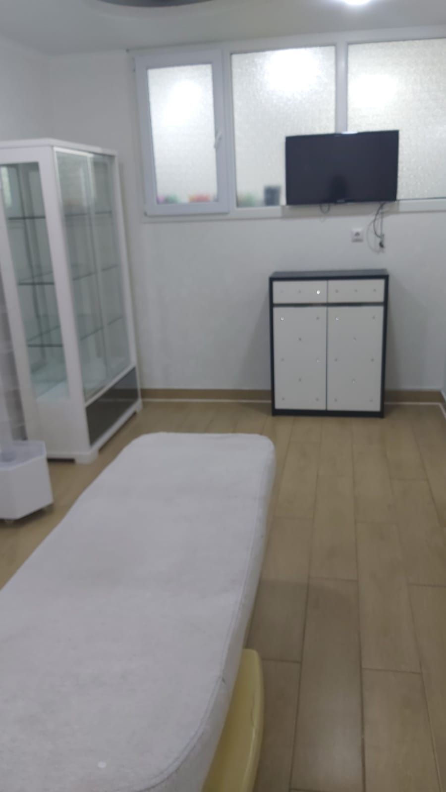 Срочно сдаётся кабинет в салоне красоты