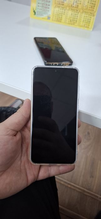 Продам телефон Samsung Galaxy S 25 5 g 254 gb. Голубой