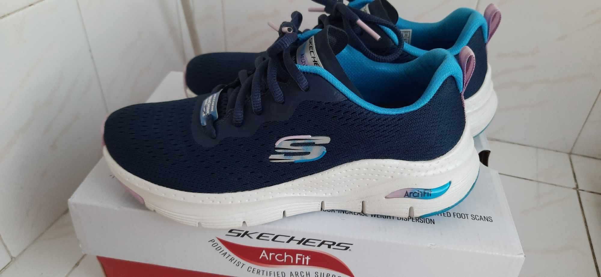 Дамски сникърси (маратонки) Skechers