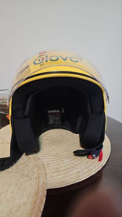 Casca scuter Glovo, noua