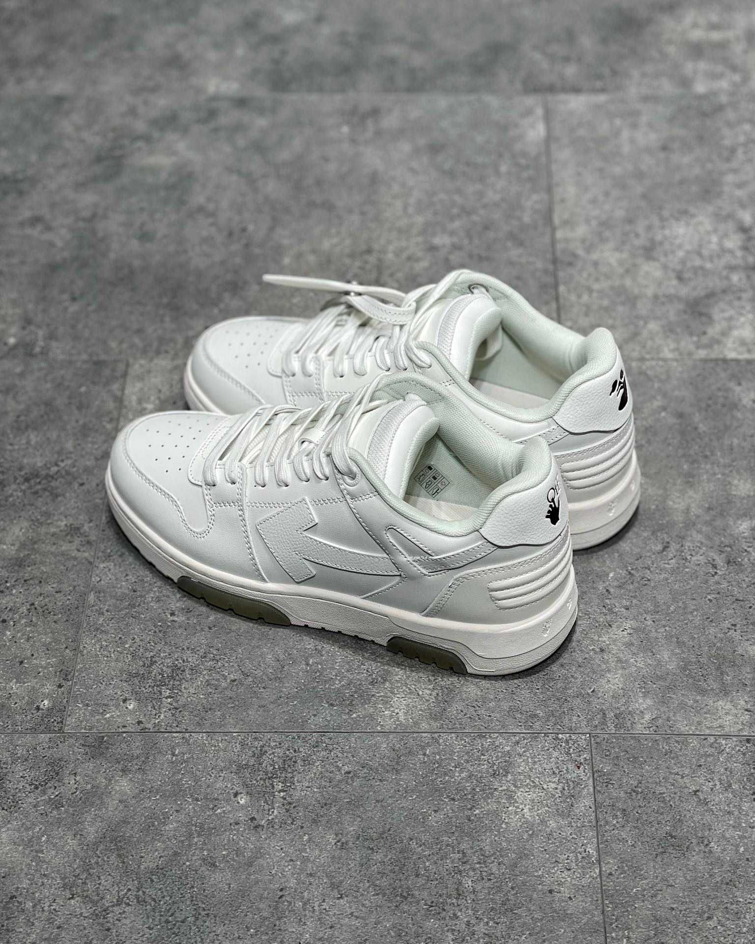 Adidasi Off White Out Of Office