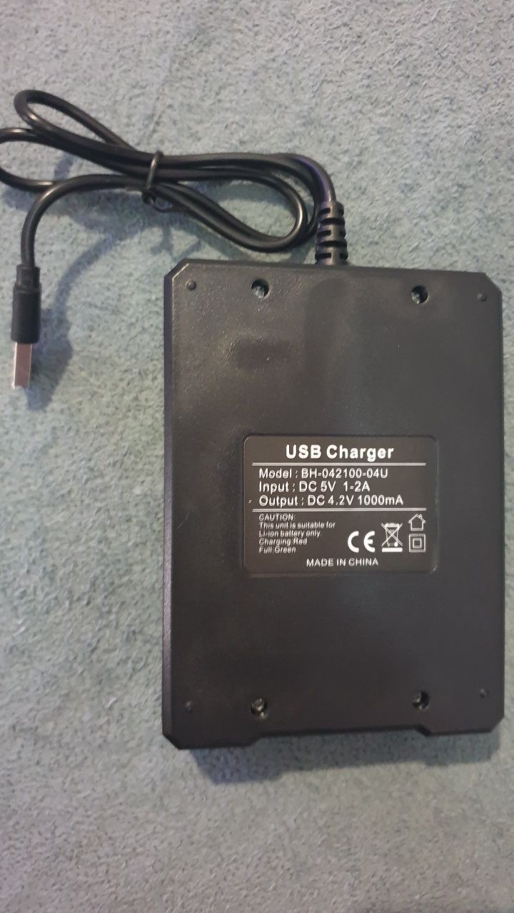 Incarcator charger 4x li ion liion litiu 18650 etc usb