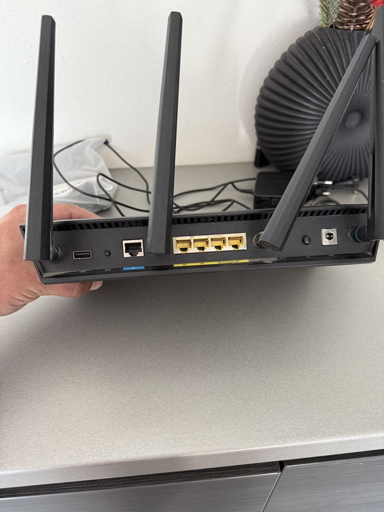 Router wireless ASUS RT-AC87U