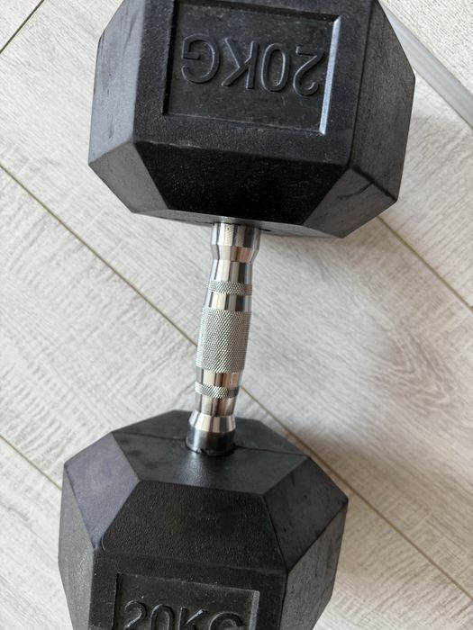 Гантель 20 кг обрезиненная, новая