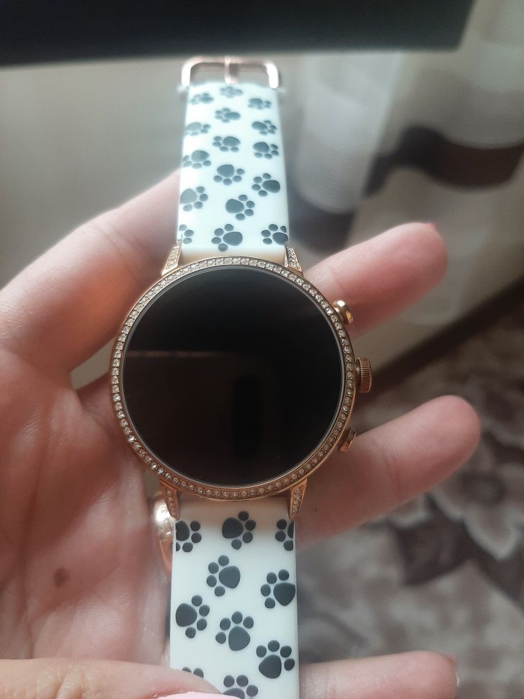 Оригинални часовници Michael Kors и Fossil