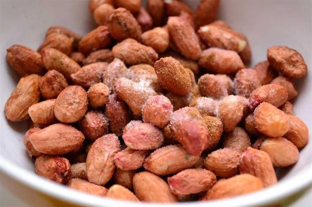 Arahide prajite in coaja cu sare 1KG