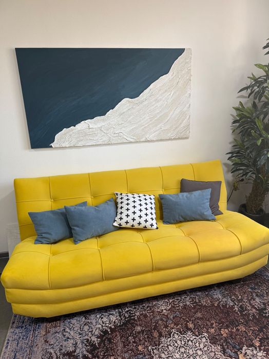 Продается диван с подушками