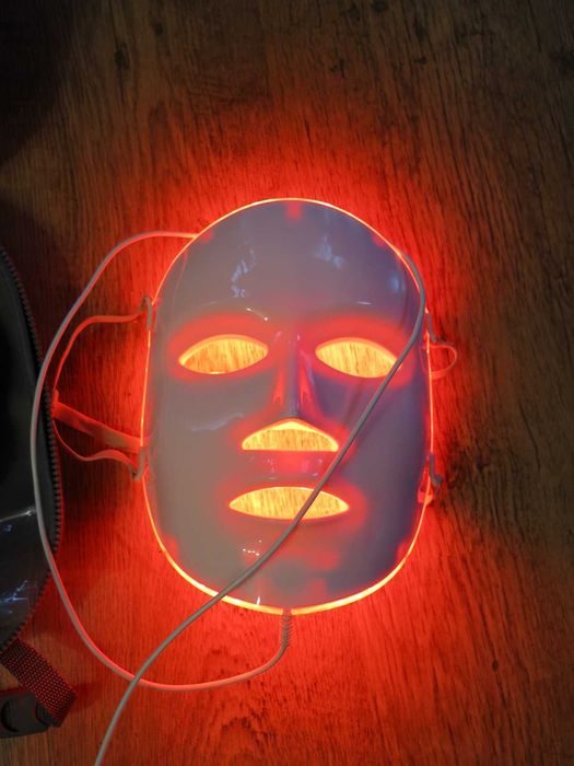 LED маска за лице Aphrona Beauty Moonlight LED Facial Treatment Mask