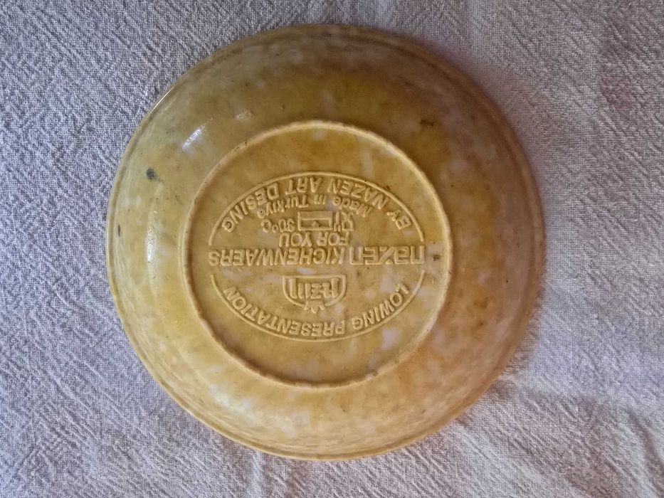 Малка Пластмасова Чиния