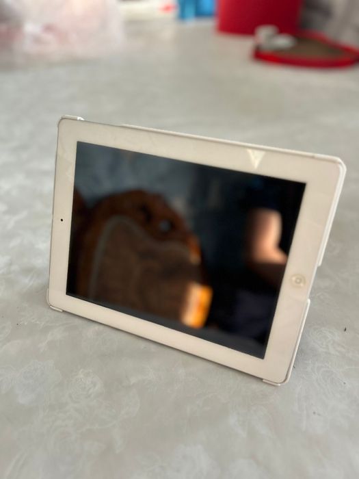 Продам apple ipad в отличном состоянии