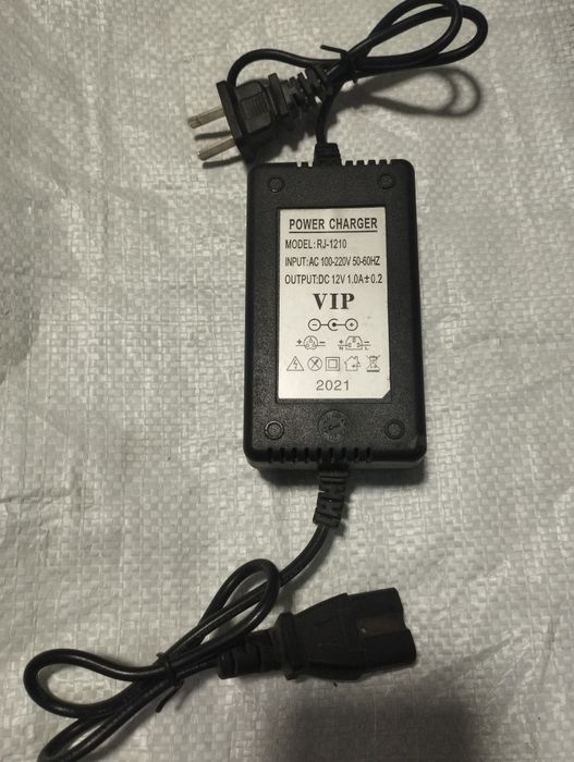 Зарядка для электроопрыскивателя