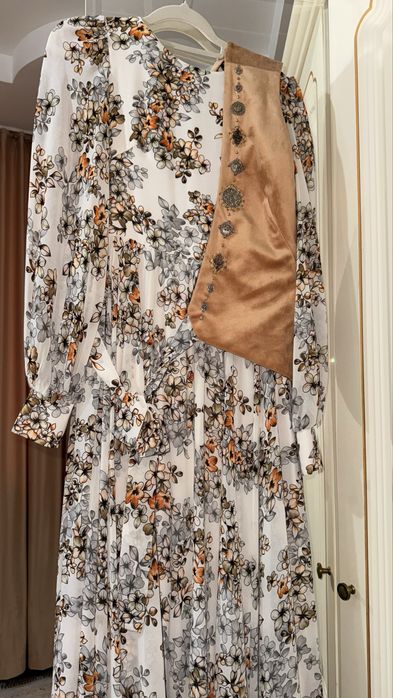 Платье от “Otandyq san uii”