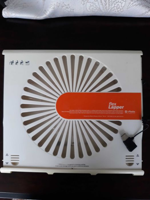 Vand cooler extern (ventilator) pentru laptop