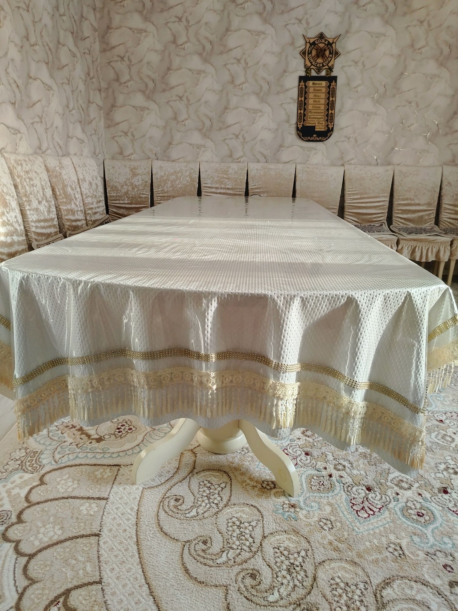 Стол 3-3.5 м, 12 стульев