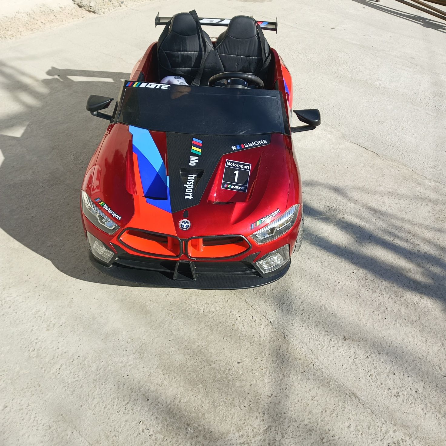 Детский электромобиль BMW