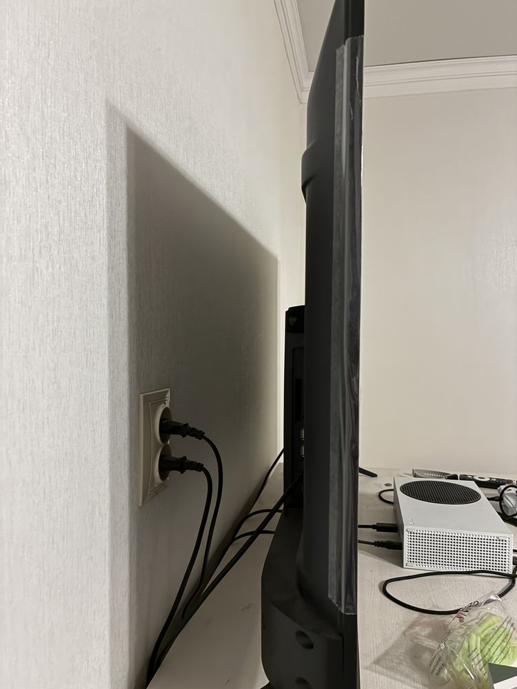 Телевизор Konka 43SR680G в отличном состоянии