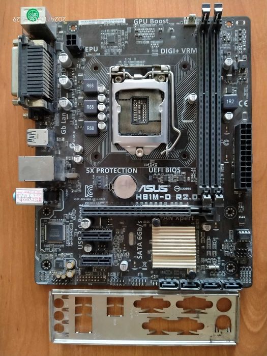 Материнская плата ASUS 1150