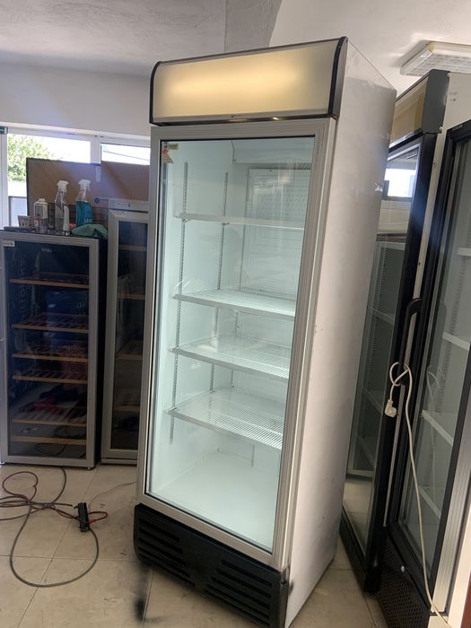 Хладилна витрина 70см