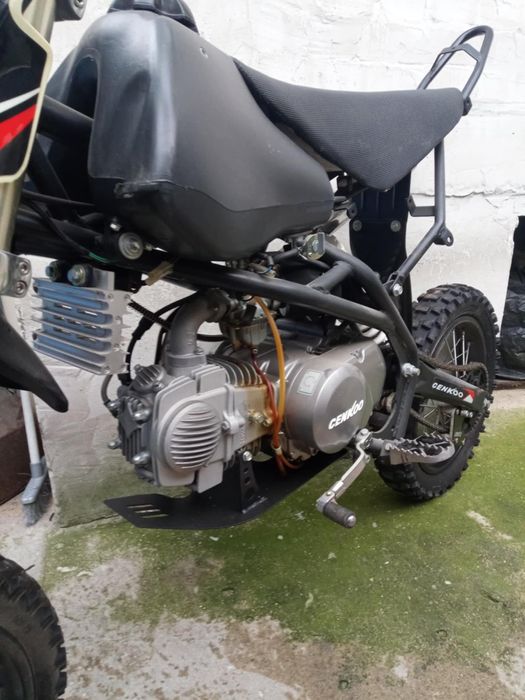 Кросов мотор 140см3 средна големина