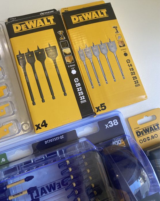 DeWALT - Битове , Накрайници , Ножици , Чукове , Дискове u други