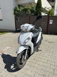 Honda Vision 110 cc scuter