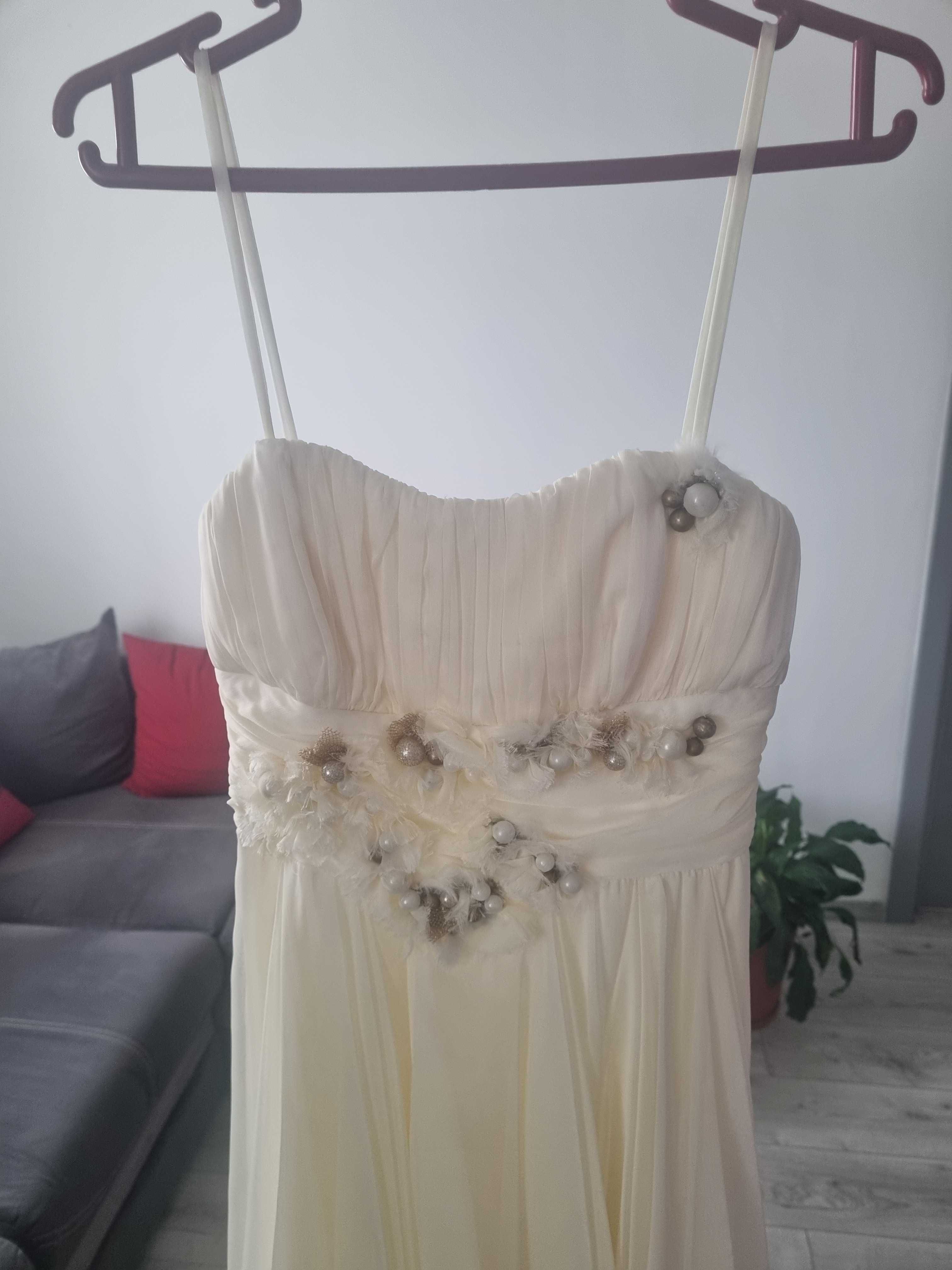 Rochie alba de seara