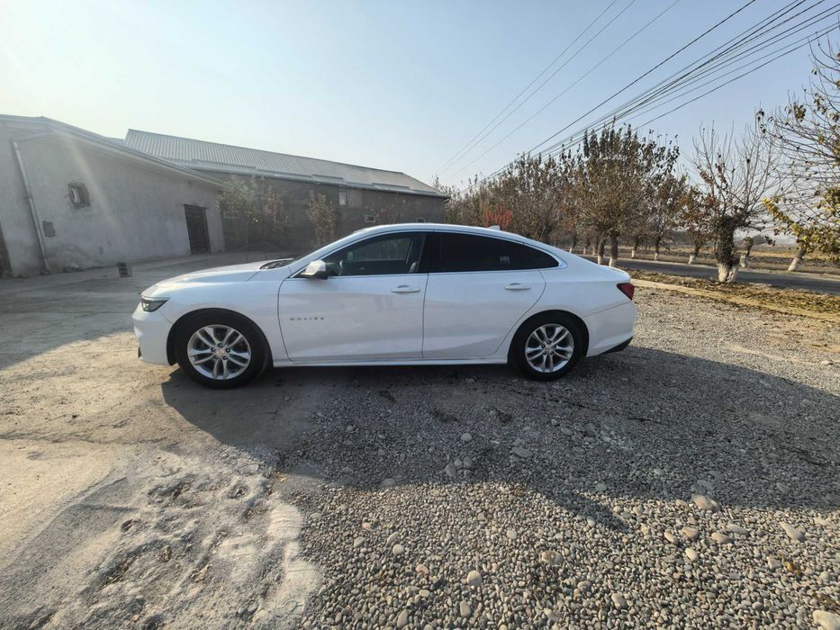 Chevralet malibu2. 2018y 2.4l