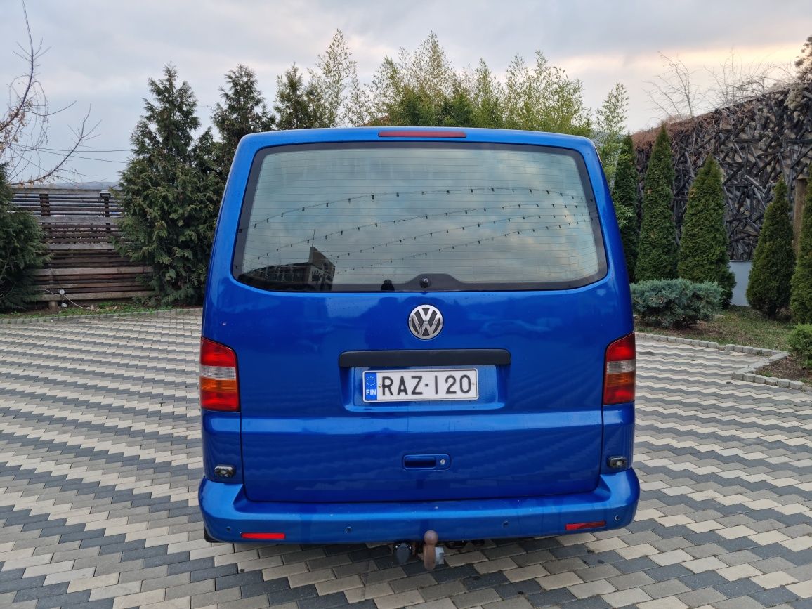 ww transporter 8 +1  locuri  2.5 diesel model lung