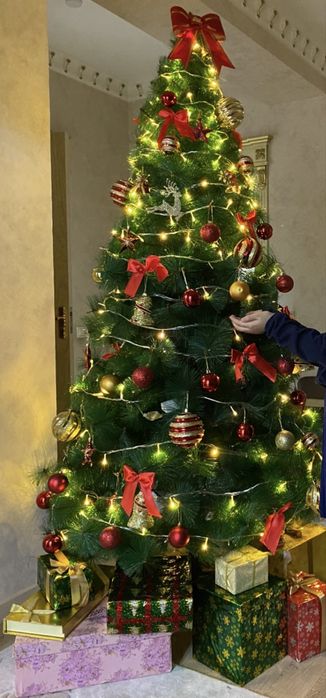 Арча - Елка 2.10м уйинчоклари билан бирга