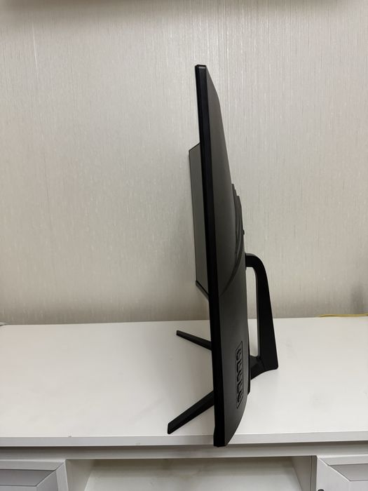 ViewSonic Gaming VX3219-PC-MHD Curbat 31.5 inch 1 ms Negru 240 Hz