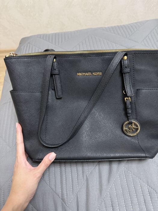 Сумк оригинал хорошего состояния, по 15 тыс