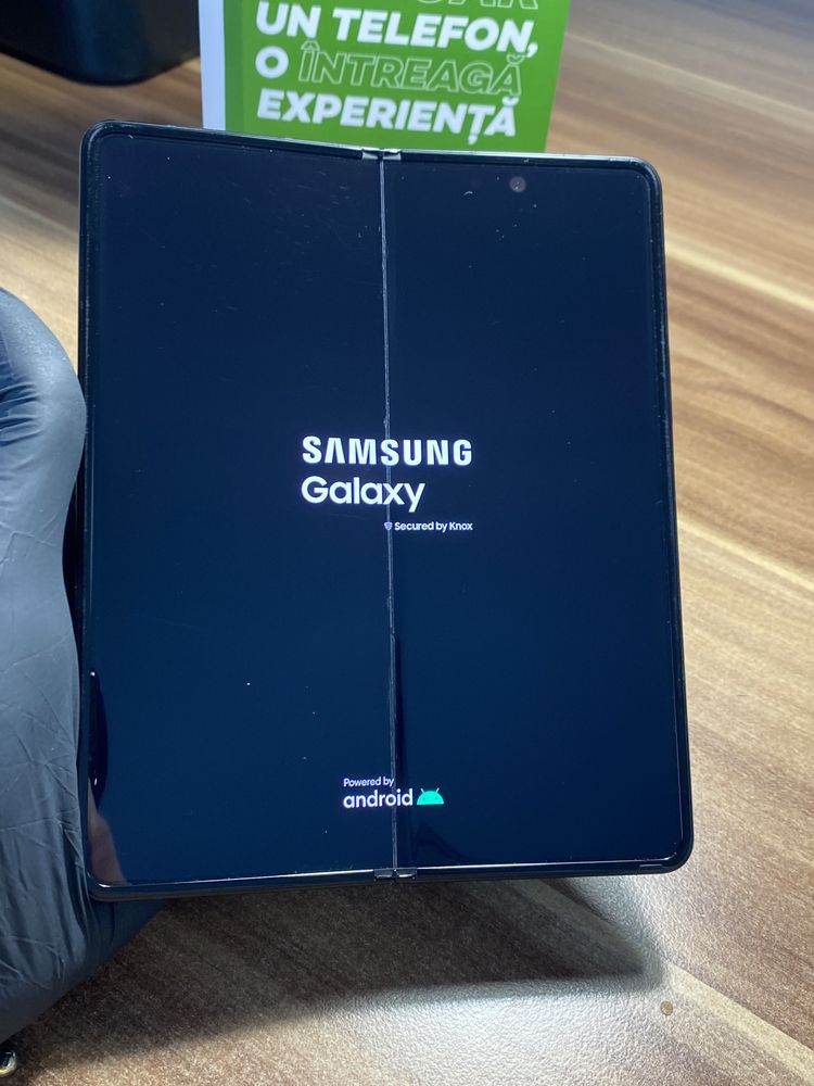 Samsung Galaxy Z Fold 3 Duos / Garanție 24 luni / 256 Gb / Bun |