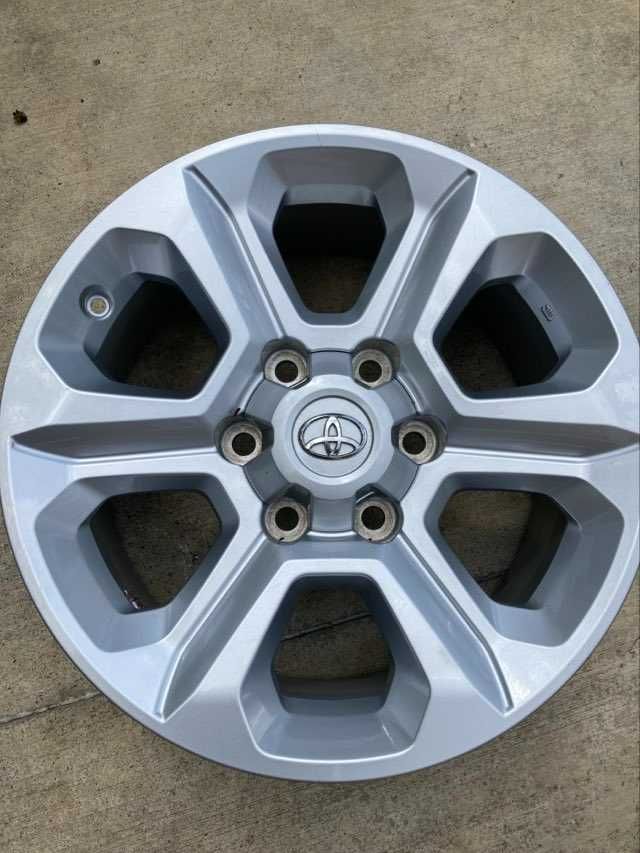 Оригинални джанти 17" Toyota Land Cruiser, Hilux,4runner