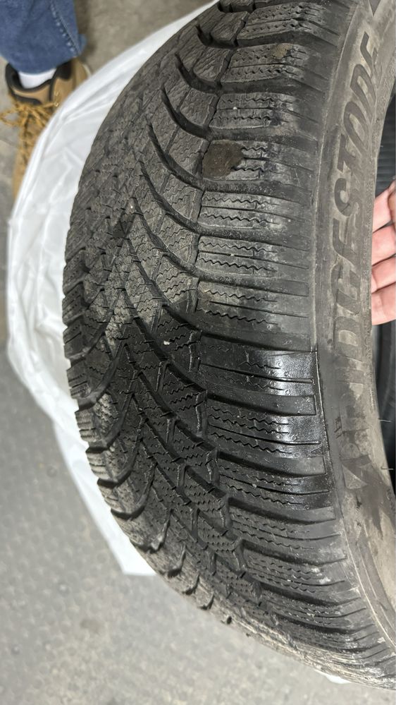 4 зимни гуми Bridgestone 225/50/R17