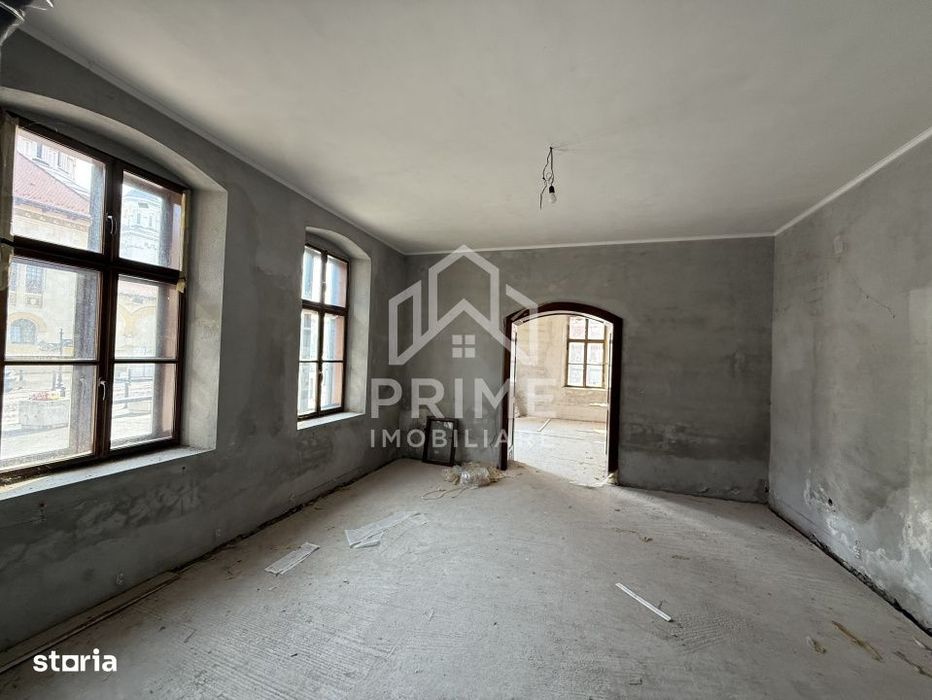 Spatiu Comercial in inima Cetatii Alba Carolina - 76 mp
