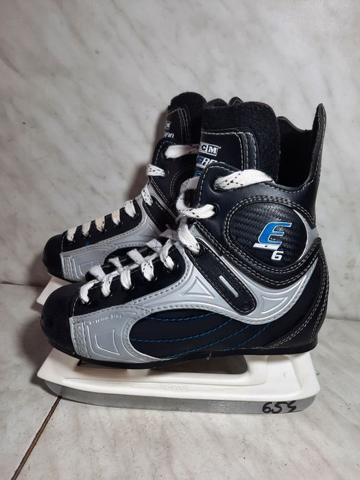 Patine hochei hochey 654 CCM marime 35 (22,5  cm) impecabile