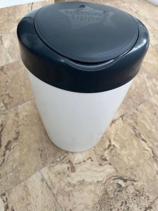 Cos scutece Tommee Tippee nefolosit+3 set rezerva (saci)