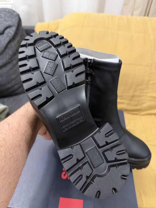 Tommy Jeans botine dama cu toc din piele neagra marimea 37 noi origina