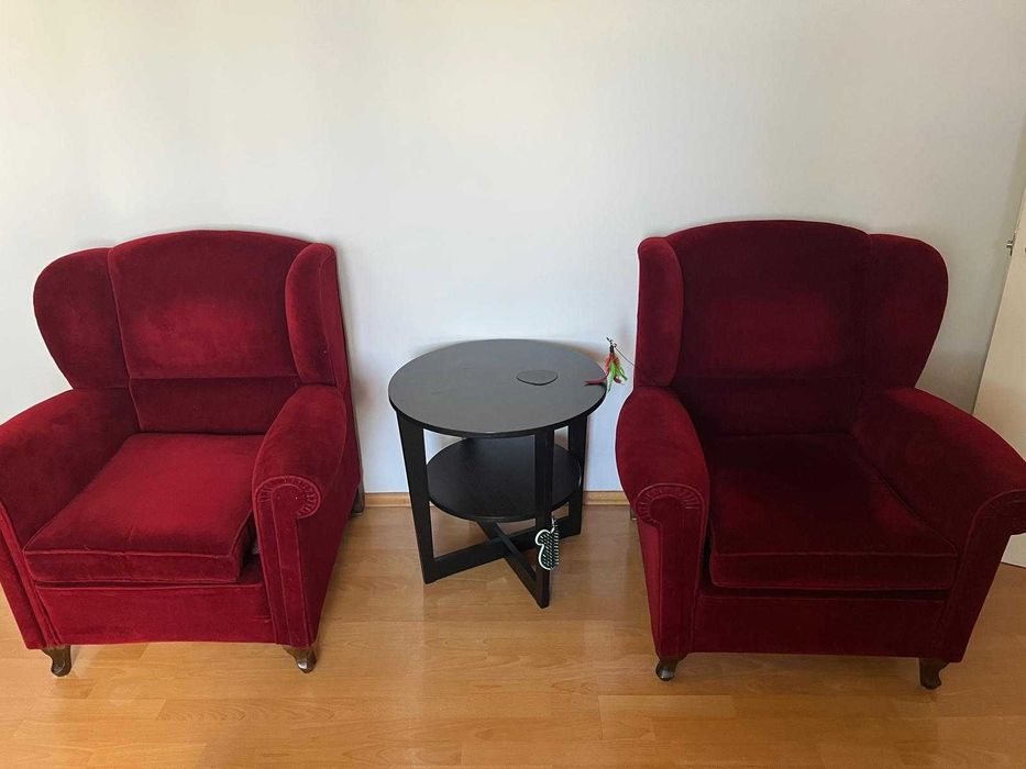 Doua Fotolii Rosii / Grena Utilizate