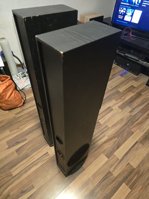 Vând boxe podea Beng