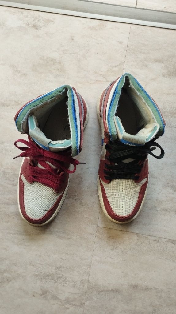Nike air Jordan retro 39н