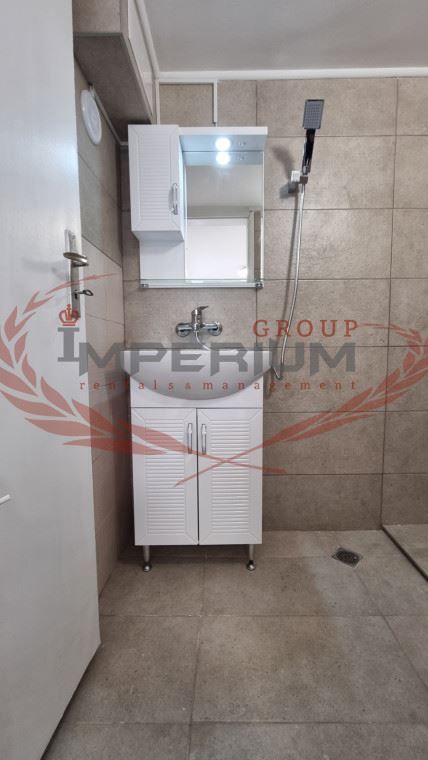 Продава се Едностаен апартамент в Варна, Левски - 12 кв.м за 2167 €/кв.м - Снимка #4