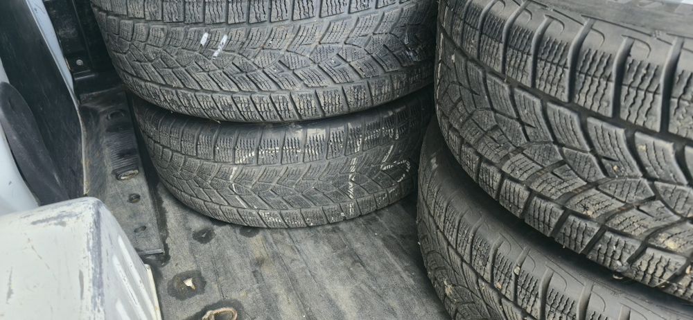 Зимни гуми Good Year 235/60/18