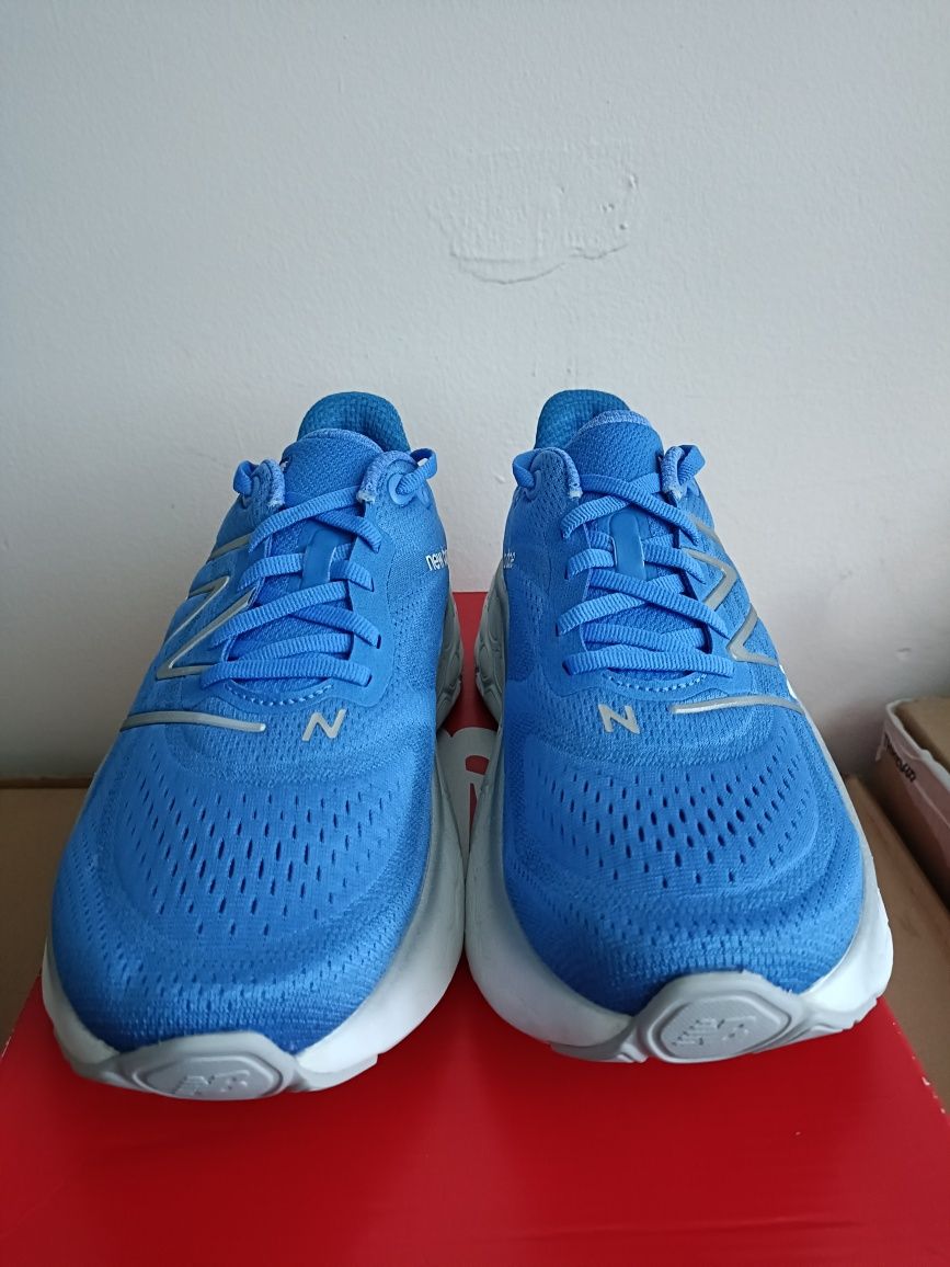 New Balance Fresh Foam More v4 номер 41