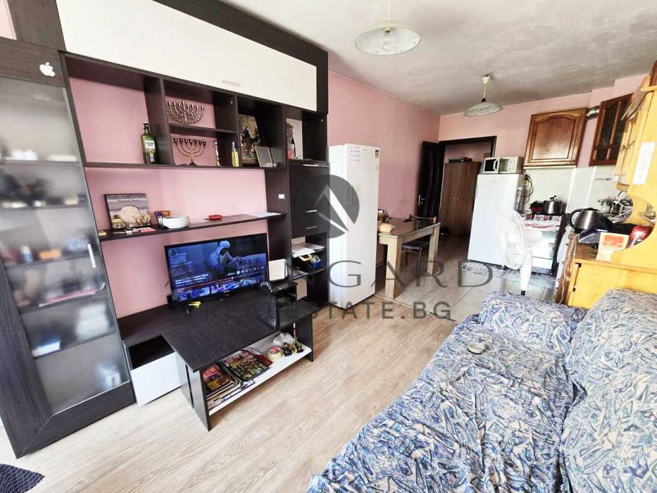 оф.23714 Обзаведен тристаен/ Герджика